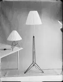 ARMATUR SAMT SKRIVSKÅP I FURU