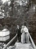 Statare Andersson med fru och barn på Karlslunds gård, ca 1900