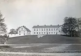 Karlslunds gård med flyglar, 1880-tal