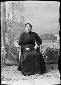 Mathilda Jansson från Fornbro, Ekeby socken, Uppland 1918
