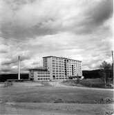 Lasarettet taget i bruk kring årsskiftet 1961/1962. Arkitekt O. GEnberg.