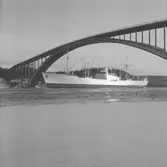 Fartyget Fana vid Sandöbron