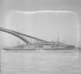 Fartyget John Bakke vid Sandöbron

