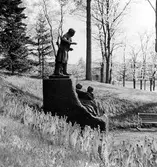 Carl Milles staty över F.M. Franzén i stadsparken