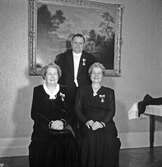 Medaljerade trotjänare på Hotell Fenix. 1945-12