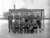 KFUM Bandylag på Eyravallen. 1946-01