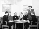 Deltagare i lärarinnekonferens på Grand Hotel i Örebro, 1946-02-08