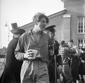 Trött deltagare i skidtävling i Örebro.1946-02