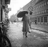 Blåst och snöslask på Fabriksgatan, Örebro, 1946-02