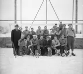 KFUM-bandylag på Eyravallen, 1946-03-17