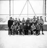 KFUM-bandylag på Eyravallen. 1946-03-17