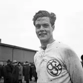 Fotbollsspelare på matchen ÖSK-Taborgsberg på Eyravallen, 1946-03-31