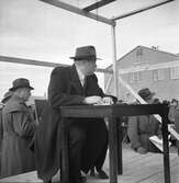Protokollförare vid auktion på Ormesta slakteri, 1946-04-13