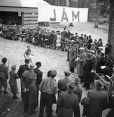 Målgång vid terränglöpning i Brunnsparken, 1946-04-14