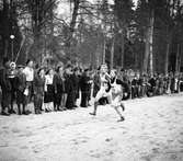 Terränglöpning i Brunnsparken, 1946-04-14