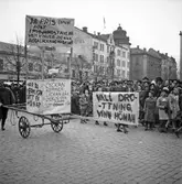 Äggkläckningsmaskin i In Statutåget på Järntorget, 1946-05-01