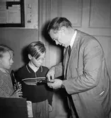 Blockflöjtsundervisning i folkskolan i Örebro,  1947-10-10