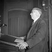 Talare vid Målarförbundets höstträff på Stora Hotellet, 1947-10-25