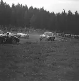 Hård kurvtagning, Gelleråsen, Karlskoga. 1957-08 26