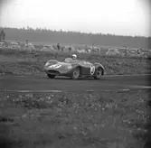 Bonnier i Maserati. Gelleråsen, Karlskoga. 1957-08-26