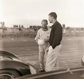 Glada gossar innan start på Gelleråsen, Karlskoga. 1958-08-10