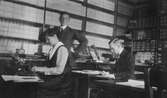 Kontorsarbete på Marks skofabrik, ca 1915