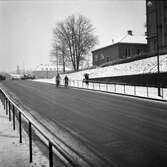 Östra Nobelgatan ner mot tunneln, 1954-10-16