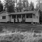 Örebro polisens semesterhem i Frösvidal invigs, 1954-10-10