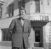 Man vid oscarskonditoriet, 1953-03-14