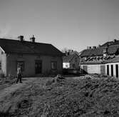 Trähus och uthus på Jakobsgatan, 1956-10-24