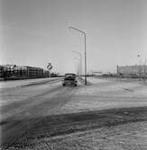 Bil på vinterväg, 1957-12-01