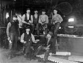 Arbetare vid Nora Järnvägs verkstad, 1907 före