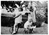 Lekande barn i Nora, 1930-tal