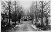 Mangårdsbyggnad och flyglar på Ålsänge gård, 1910 ca