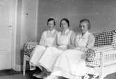 Sjuksköterskor på Örebro Centrallasarett, Grev Rosengatan, 1924