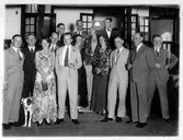 Svenska kolonien i Ambernath samlad hos ingenjör Thulin, 1932-02-00