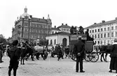 Vagnar på Våghustorget, ca 1905
