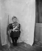 Pojke i uniform, ca 1905