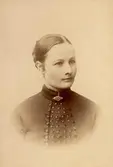 Kvinnoporträtt, ca 1890