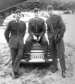 Rekryter vid bil, 1962