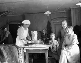 Barn och personal på arbetshuset, 1920-tal