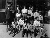 Grupp barn, 1920-tal