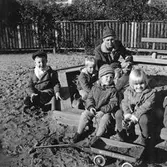 Lek i sandlåda, 1960-tal