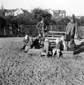 Lek i sandlåda, 1960-tal