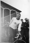 Cyklist på Eyravallen, 1930-tal