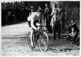 Cyklist i grusig kurva, 1930-tal
