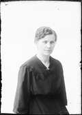 Theresia Jansson från Uppskedika,  Hökhuvud socken, Uppland 1919