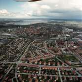 Flygfoto över Örebro mot öster, 1995