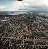 Flygfoto över Örebro mot öster, 1995