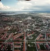 Flygfoto över Örebro mot öster, 1995